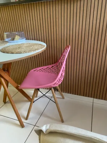Cadeira eames kaila rosa