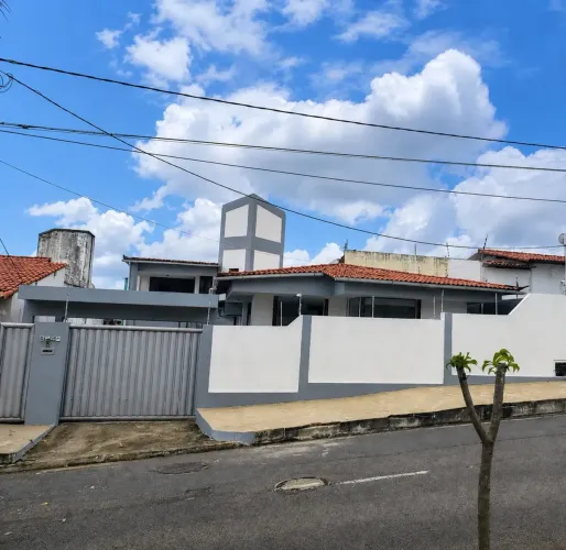 Belíssima Casa 6/4 Sendo 04 Suites Capim Macio/Parque Cidade Jardim