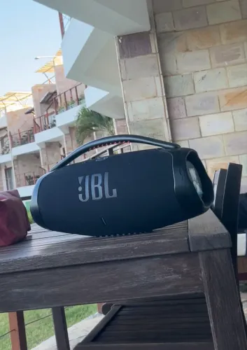 JBL bombox 3