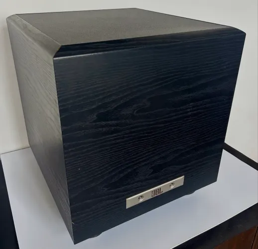 Subwoofer JBL Powerbass PB10 em excelente condição 