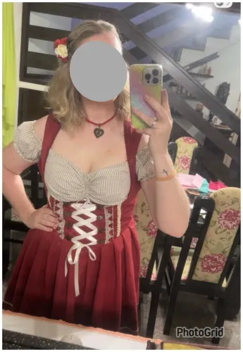 Traje típico alemão feminino GG