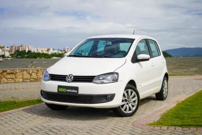 Volkswagen Fox 1.0 MI Total Flex 8V 5P 2014