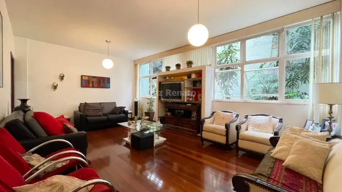 Apartamento à venda no bairro Savassi