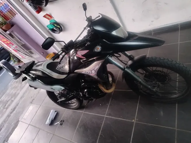 Moto XRE 300 2011