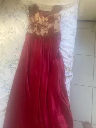 Vestido de festa vermelho longo