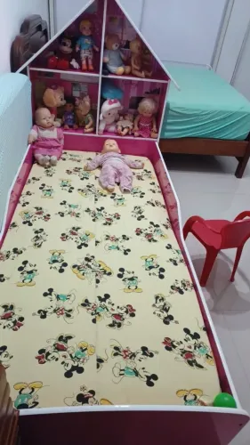 Cama casinha de criança 