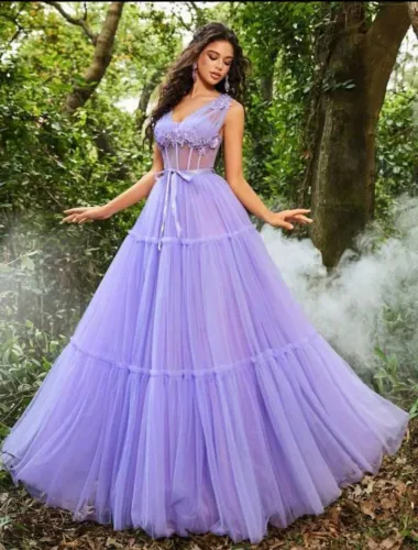 Vestido de Festa Lilás 15 Anos Rodado Tamanho P