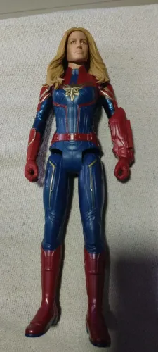 Capitã Marvel Titan hero 30 cm Hasbro original igual a foto sem caixa ótimo estado 