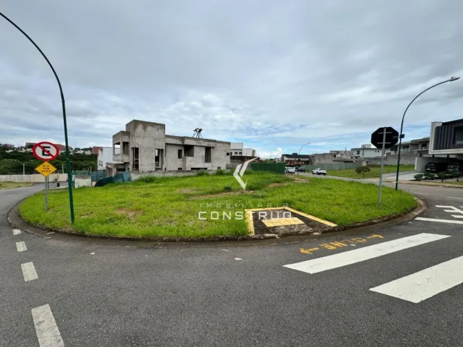 TERRENO À VENDA NO CONDOMÍNIO ARBORAIS, CAMPINAS-SP