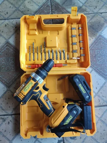 Furadeira parafusadeira com martelete