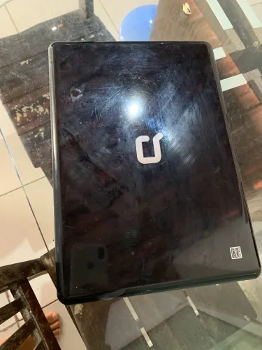 Vendo notebook Compaq Presario CQ40.