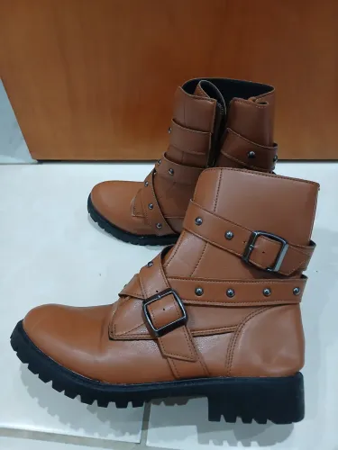 Bota coturno caramelo 
