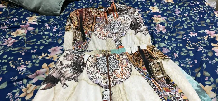 Vestido Longo Estampado Étnico Boho Chic - Detalhe de Miçangas na Alça