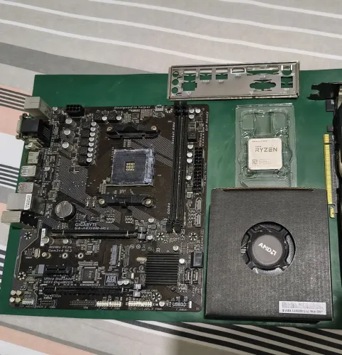 Kit AMD Ryzen 5 1600X + Placa-mãe Gigabyte GA-AB350M-HD3 + Cooler AMD Novo
