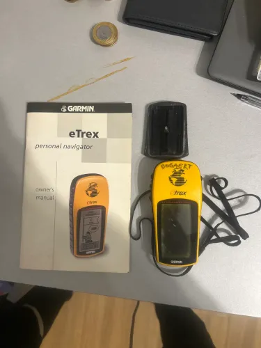 Etrex 12 Chanels Com Manual Defeito Tela Liga Mas Tem Riscos
