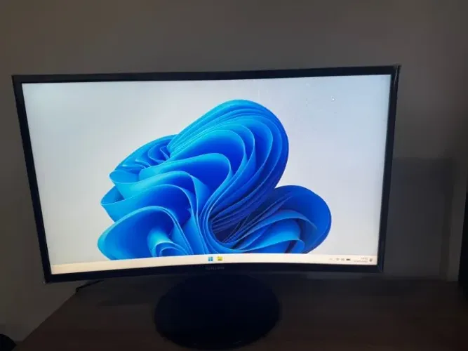 Monitor 27'' Curvo Samsung