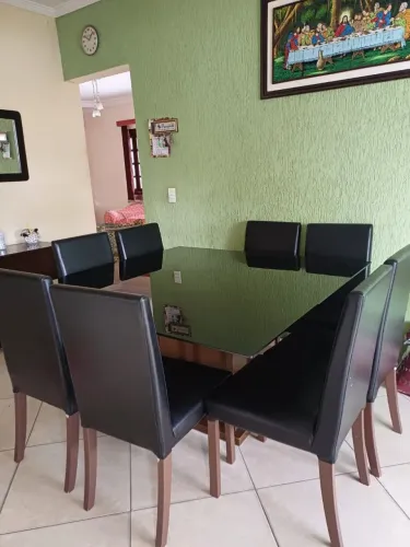 Mesa vidro preto com 8 cadeiras