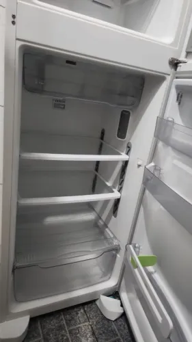 Vende geladeira 1100