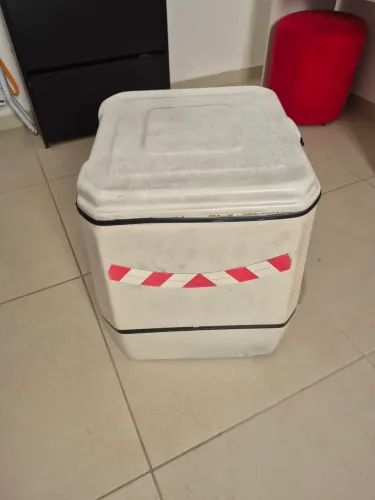 Baú 90 litros em fibra