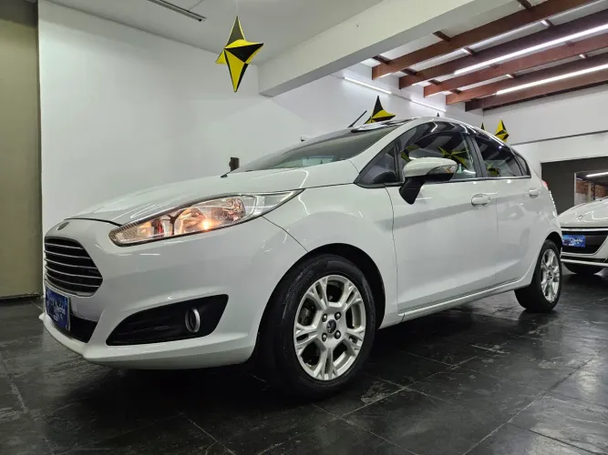 Ford Fiesta 1.5 16V Flex Mec. 5P 2015