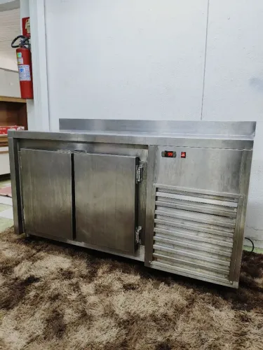 Balcão industrial refrigerado inox