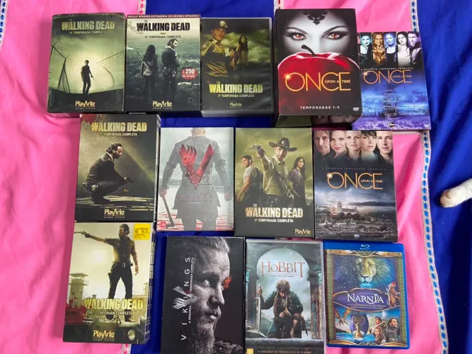 Lote DVDs Séries e Filmes