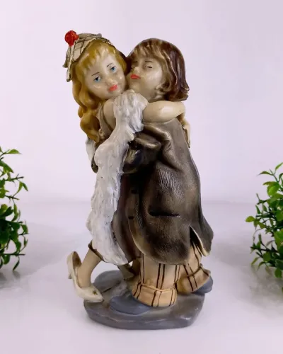 Estatueta Resina Italiana anos 80.