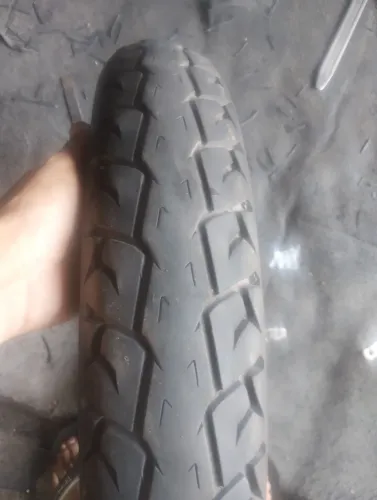 Pneu aro 16