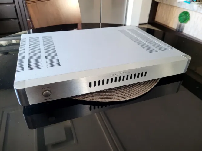 Amplificador Profissional Rotel