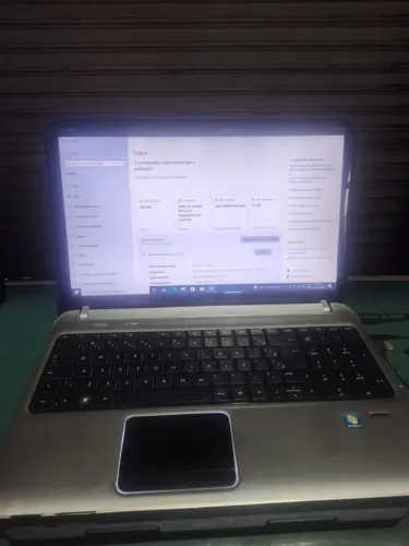 NOTEBOOK PARA PEÇAS OU REFORMAR*SEM CARREGADOR*(FUNCIONA MAIS TEM QUE MANDAR LIMPAR)
