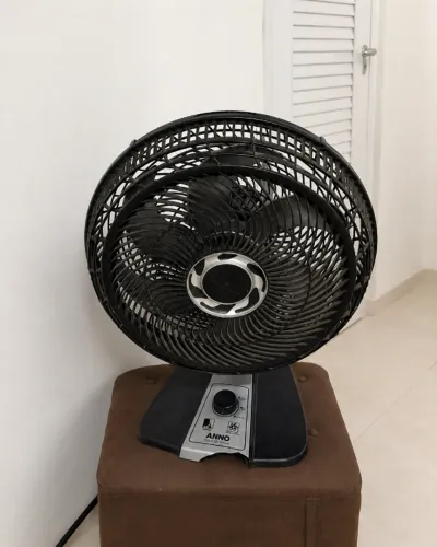 Ventilador Arno de Mesa 3 Velocidades - R$ 150