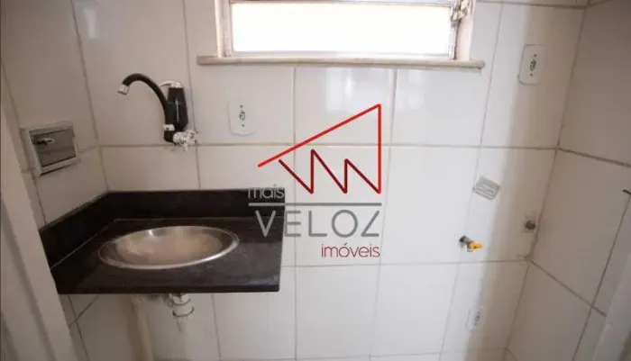 Kitnet/Conjugado - / Residencial / Centro