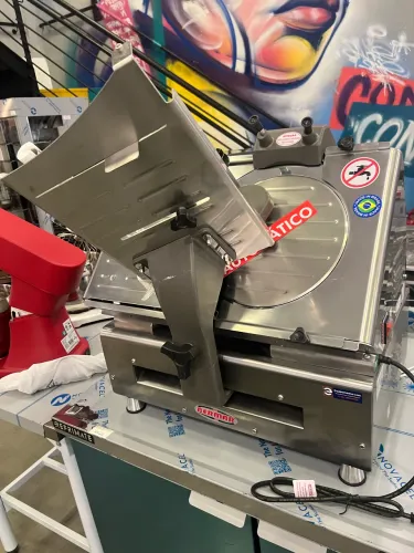 Cortador de frios 30MM automático com balanca - pronta entrega - novo