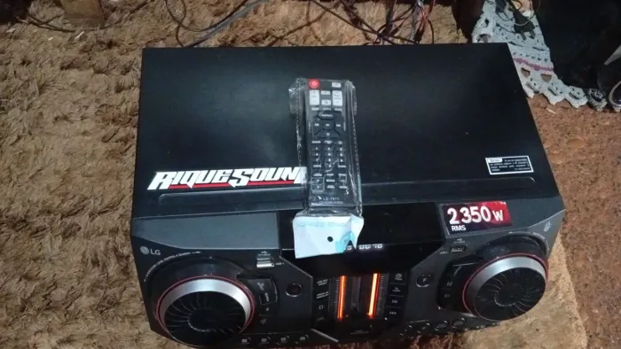 Vendo som LG xboom 2350rms