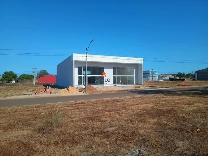 GALPÃO COM 606 M² PARA LOCAÇÃO LUZIMANGUES