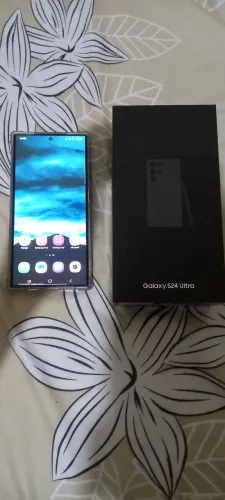Vendo ou troco Galaxy S24 ultra. Não aparelhos que não sejam top de linha