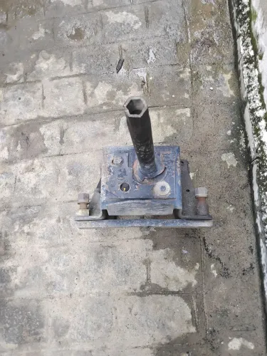 Suporte de pneu Mercedes
