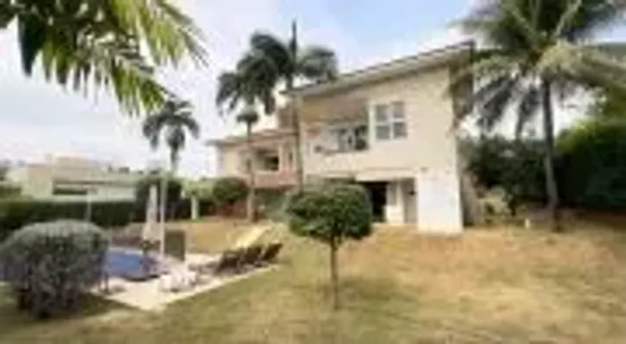 Casa de Condominio Sobrado no Aldeia do Vale para aluguel com 460 metros quadrados com 4 q