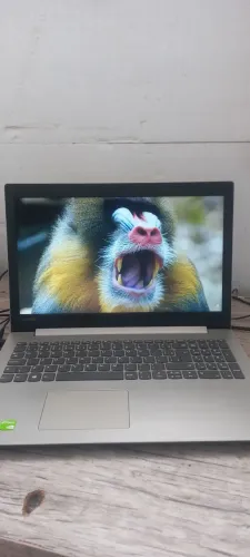 Notebook Lenovo core i7 8 geração 