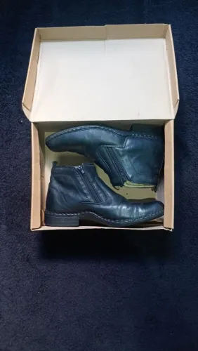 BOTA PRETA EM COURO ED SHOES TAMANHO 43 