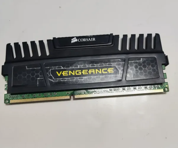 Memória RAM ddr3 8gb 1600Mhz Corsair