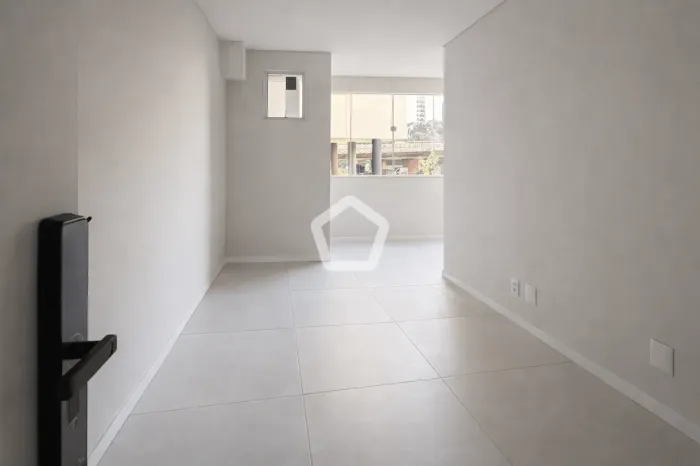 Apartamento reformado à venda 49m² Condomínio Richelieu em Pinheiros