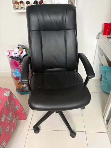 Cadeira diretor couro sintético