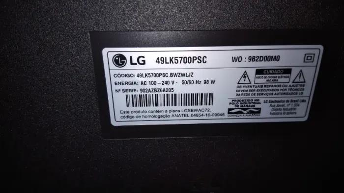 Smart TV LG 49LK5700PSC com defeito na tela