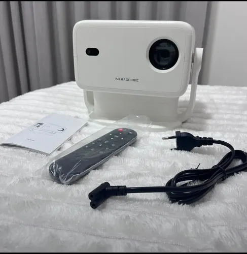 Projetor magicube L018