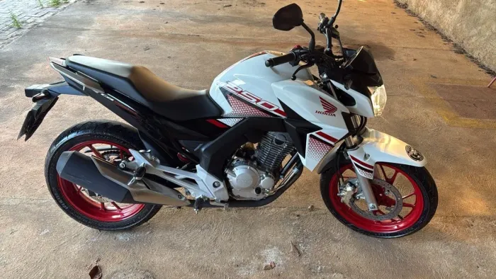 CB TWISTER 2022 | 6.200 KM | TODA ORIGINAL | IMPECÁVEL