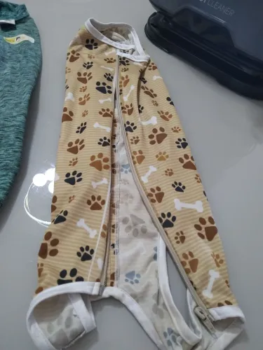 Vendo roupas cirurgia usada