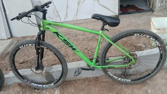 Bike Aro 29 em bons estado com documentação