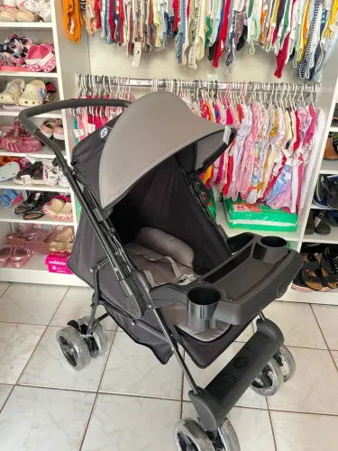 CARRINHO TUTTI BABY SEMI NOVO 