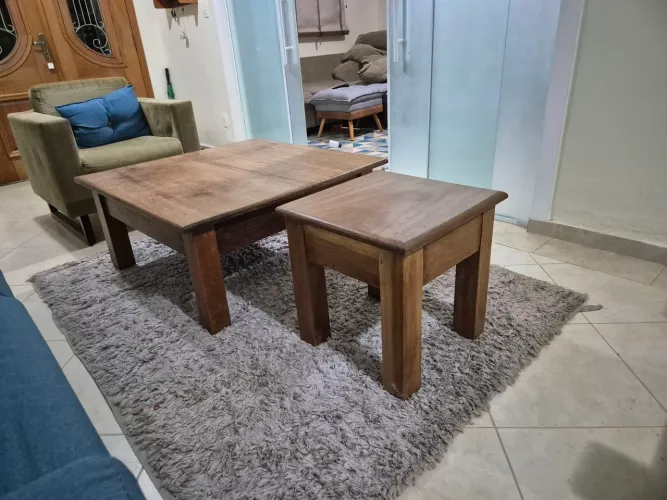 Mesas em madeira nobre , com altíssima durabilidade e robustez, aceito negociação!